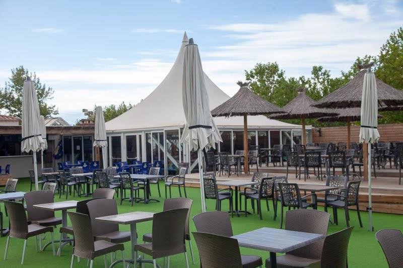 Camping La Carabasse Vias Luaran gambar